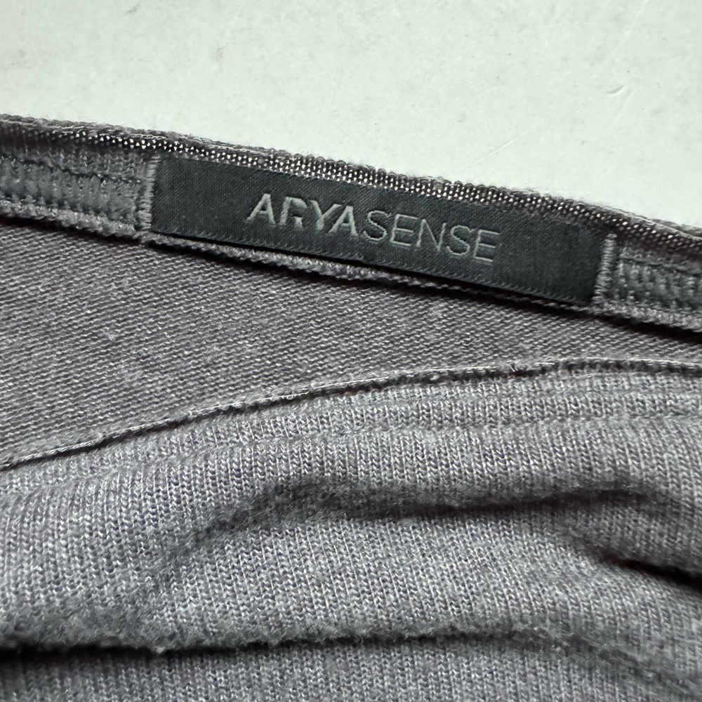 Arya Sense Poncho View 2